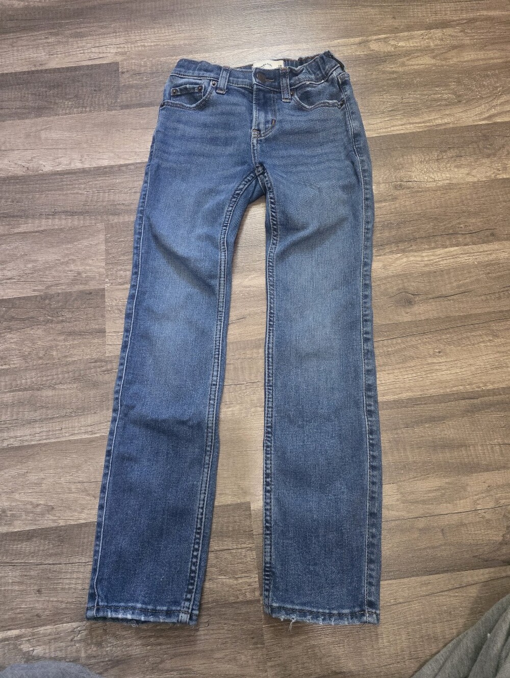 abercrombie kids medium blue straight-leg jeans